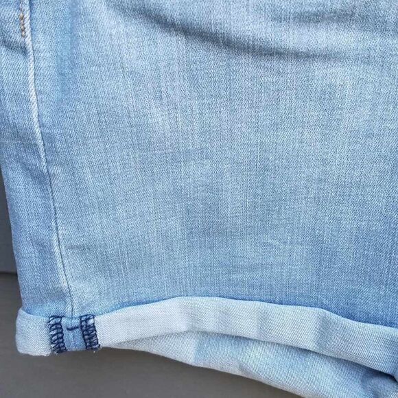Levi's Mid Length Jean Shorts Size 32 - Picture 10 of 14